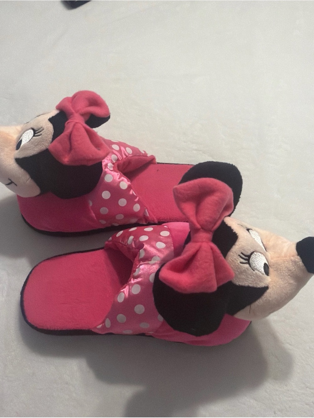 Pink Minnie Mouse-Inspired Kids One-Piece Slippers Size 7 L